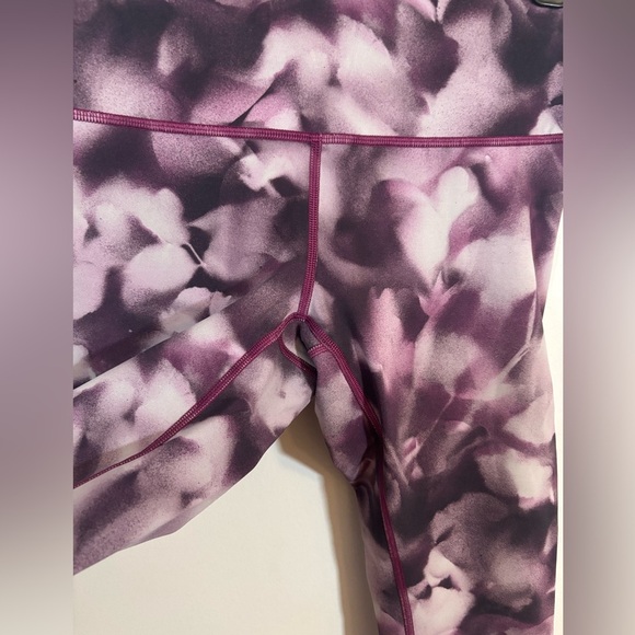 Lululemon Wunder Under Speed Crop Leggings Size 6 Purple Floral Tie-Dye - Picture 2 of 9